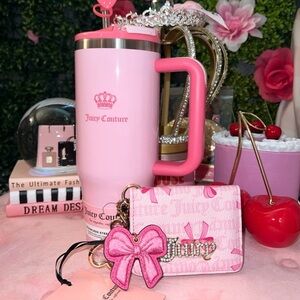🩷 Juicy Couture Pink royal tumbler